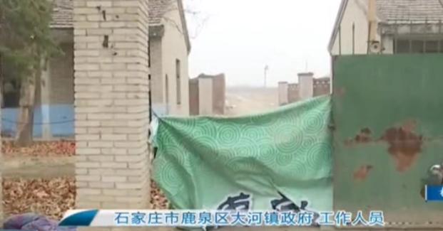 DƬ